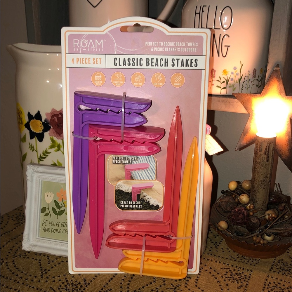ROAM Classic Beach Stakes — Purple, Pink, Yellow, Orange (4-Pack)
